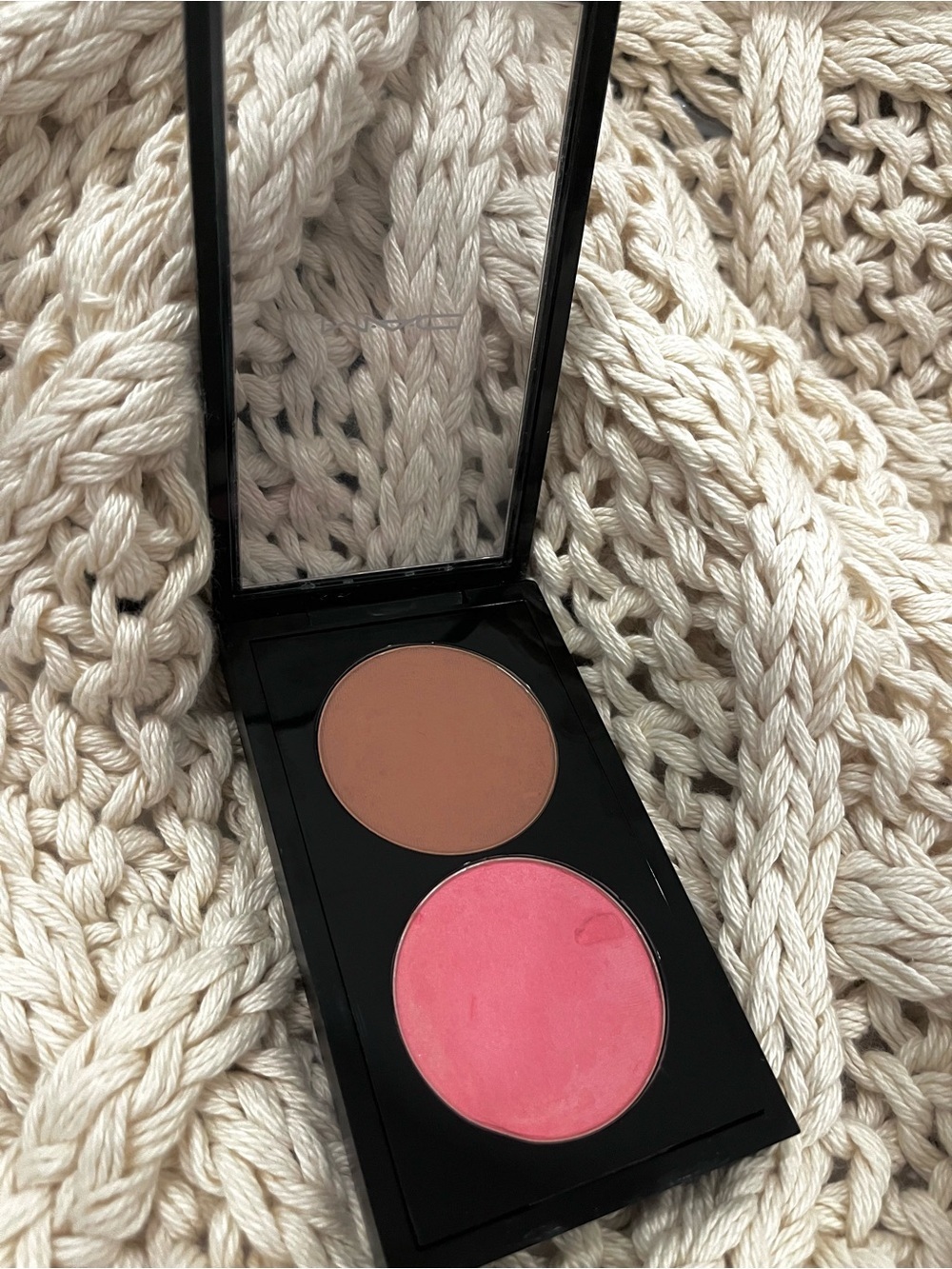 MAC Prism Lovecloud Blush Duo Palette Cosmetics Satin Matte Pink Nude Soft Blur - Picture 3 of 7